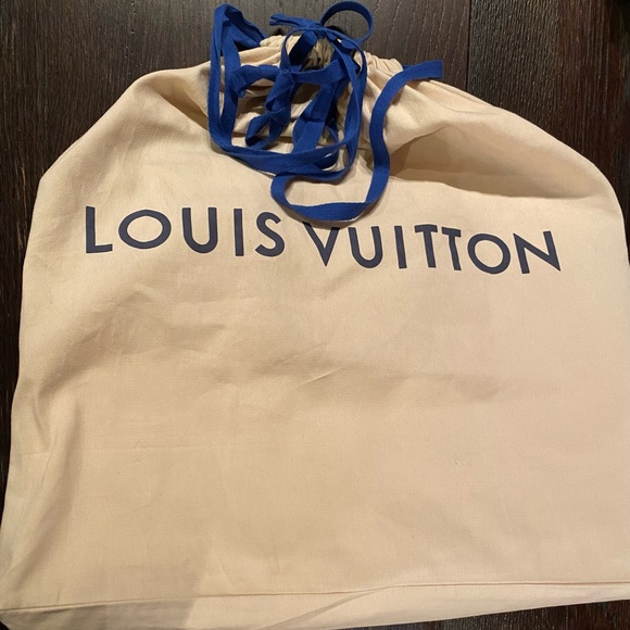 Louis Vuitton Limited Edition Summer Mist Onthego Bag - Picture 7 of 15